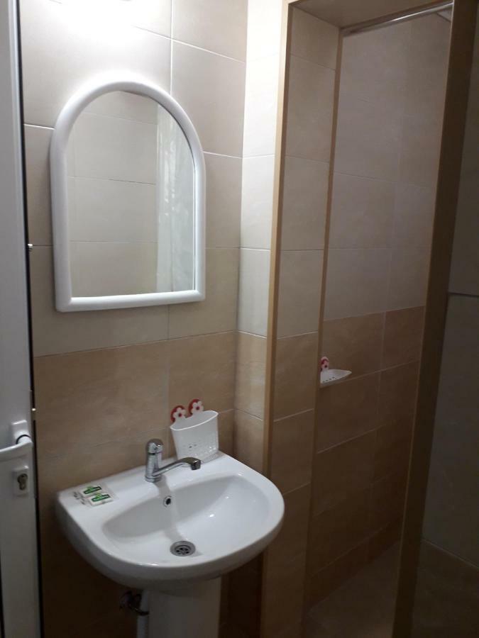 Студио За Четирима "Цвети" Sapareva Banya Exterior foto